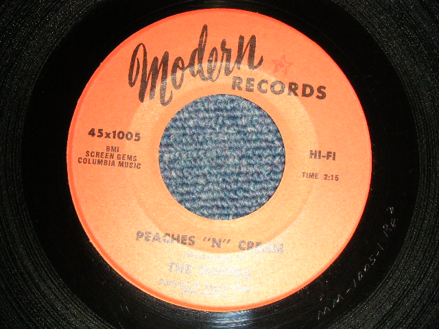 画像1: The IKETTES - A) PEACHES "N" CREAM  B) THE BIGGEST PLAYER  (Ex++/MINT-) / 1965 US AMERICA 1st Press Label Used 7"Single  