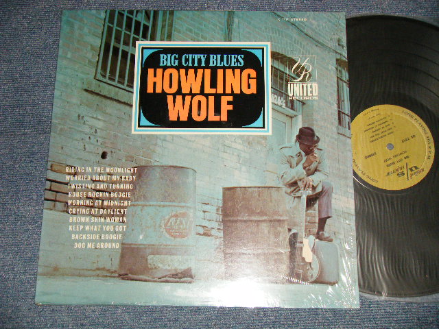 画像1: HOWLIN' WOLF - BIG CITY BLUES (RE of 1959 "SINGS THE BLUES" on CROWN) (MINT-/Ex+++) / 1975 US AMERICA REISSUE Used LP 