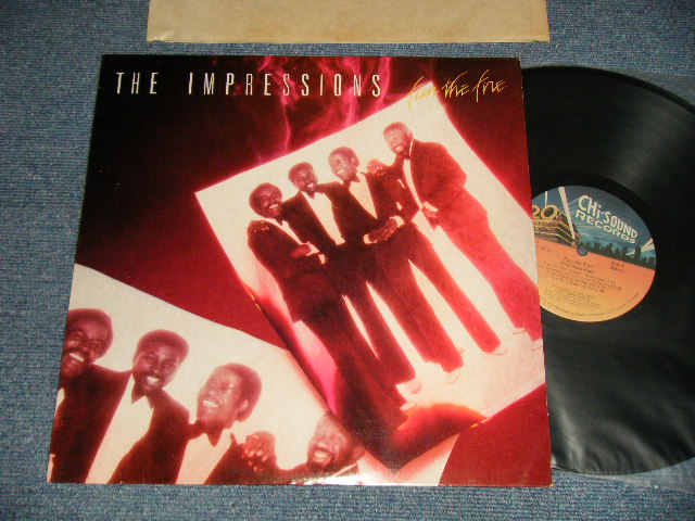 画像1: The IMPRESSIONS - FAN THE FIRE (Ex+/MINT-) / 1981 US AMERICA ORIGINAL Used LP 
