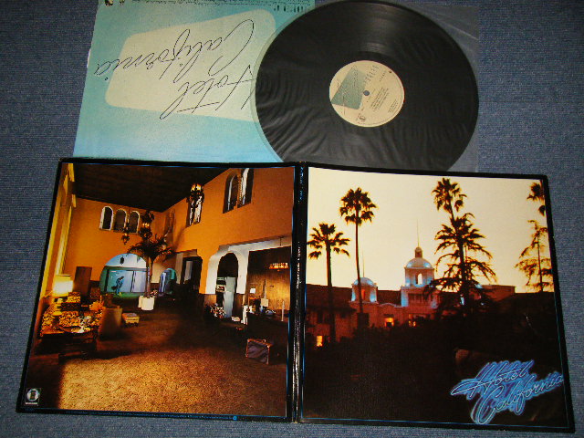 画像1: EAGLES - HOTEL CALIFORNIA : With Inner Sleeve  (MATRIX #A)6E 103 A18 RE PRCW 1-1 STERLING B)6E 103 B 19 RE PRCW 1-1 STRELING)    "PRCW"/  PRC Recording Company West, Compton, CA(Ex++/Ex+++, Ex+++ Looks:Ex+) / 1977 US AMERICA REISSUE Used LP 