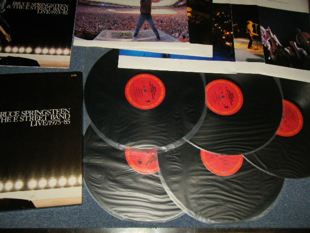 画像1: BRUCE SPRINGSTEEN - LIVE/1975-85 (Ex+++/MINT-)/ 1986 US AMERICA ORIGINAL "with CUSTOM INNER SLEEVE & BOOKLET & BOX"  Used 5-LP's  