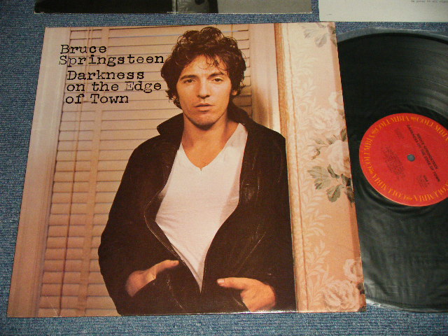 画像1: BRUCE SPRINGSTEEN - DARKNESS ON THE EDGE OF TOWN (Matrix # A) PAL-35318-1B TML-S  D1    B) PBL-35318 -2B TML-S  B1 ) "SANTA MARIA Press in CA"  (Ex+++/MINT-) / 1978 US AMERICA ORIGINAL "With INSERTS"  "1st Press SMALL PRINTED TITLE Back Cover and HARD INNER SLEEVE" Used LP 