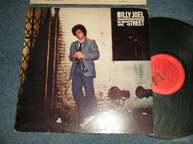 画像1: BILLY JOEL - 52nd STREET (With CUSTOM INNER SLEEVE) (Matrix #A)S1 AL 35609-1[ERASSE]F STERLING TJ  B)S1 BL 35609-1BC STERLING TJ) "SANTA MARIA Press in CA" (Ex+/Ex++ Looks:Ex+++) / 1978 US AMERICA ORIGINAL Used LP