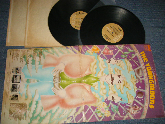 画像1: The YOUNGBLOODS - THIS IS THE YOUNGBLOODS (Ex+/Ex+ Looks:Ex++ TAPEOC) / 1976 VersionUS AMERICA "TAN Label" Used 2-LP 