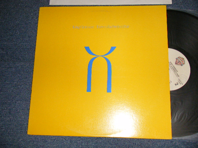 画像1: KING CRIMSON - THREE OFA PERFECT PAIR (With CUSTOM INNER SLEEVE) (Ex++/Ex+++) /1984 US AMERICA ORIGINAL Used LP