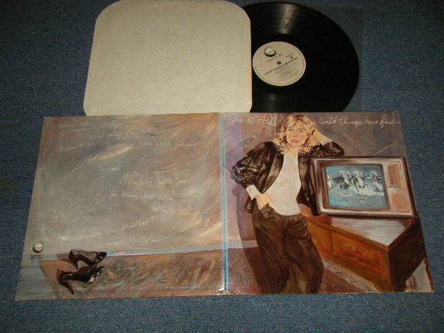 画像1: JONI MITCHELL  - WILD THINGS RUN FAST(Matrix # A)GHS-1-2019-2 A O G 1 B)GHS-2-2019-1A J G)  "JOHN GOLDEN Master Cut"  (Ex+++/Ex+++) / 1982 US AMERICA ORIGINAL "RCA RECORD CLUB Relese" Used LP 