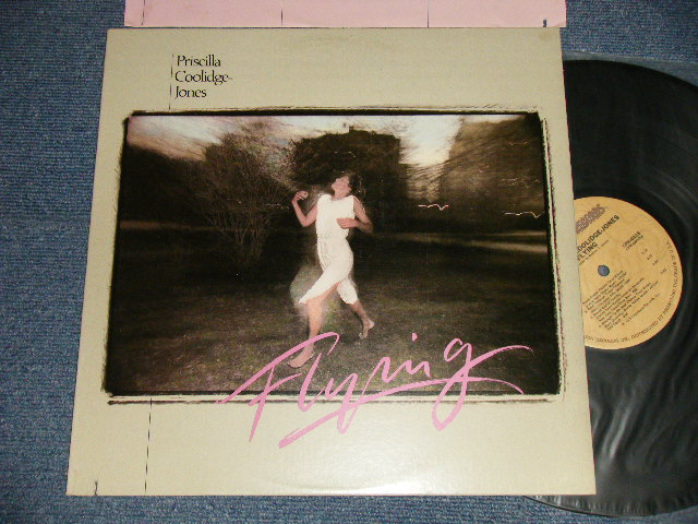 画像1: PRICILLA COOLIDGE - FLYING (With CUSTOM INNER SLEEVE) (Ex+++/Ex+++ Cut Out) / 1979 US AMERICA ORIGINAL Used LP 