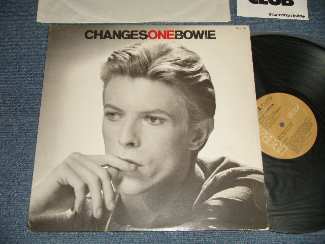 画像1: DAVID BOWIE - CHANGES ONE BOWIE (With FAN CLUB FLYER) (Ex++/Ex+++)  /  1976 US AMERICA "TAN Label" ORIGINAL Used LP