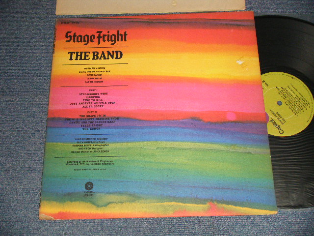 画像1: THE BAND - STAGE FRIGHT( Matrix #A)SW-1-425-Z-7・ 2 ＊ STERLING RL B)SW-2-425-Z-7・＊ STERLING RL)  "LOS ANGELES Press in CA"  (Ex+/Ex++ EDSP)  / 1970 US AMERICA ORIGINAL 1st Press "GREEN with Purple Color 'C' on TOP LABEL" Used LP  