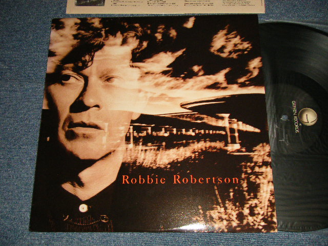 画像1: ROBBIE ROBERTSON (of THE BAND)  -  ROBBIE ROBERTSON (With CUSTOM INNER SLEEVE) (MINT/MINT) / 1987 US AMERICA ORIGINAL Used LP 