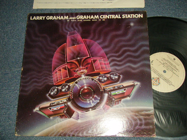 画像1: GRAHAM CENTRAL STATION - MY RADIO SURE SOUNDS GOOD TO ME (With CUSTOM INNER SLEEVE with LYRICS( (Matrix # A) BSK-1-3175 LW1  B) BSK-2-3175  LW3 ) "LOS ANGELES Press in CA" (Ex++/Ex++EDSPSP) / 1978 US AMERICA ORIGINAL Used LP