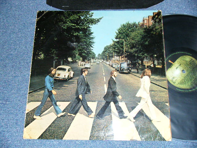 画像1: THE BEATLES - ABBEY ROAD ("misaligned" Back Cover + without/NO HER MAJESTY) (Matrix #A)YEX 749-2 3 RM B)YEX 750-1 4 OP) (Ex++/Ex ) / 1969 UK ENGLAN ORIGINAL "1st Press Label" "'misaligned' 1st Press Back Cover / Jacket" Used LP   