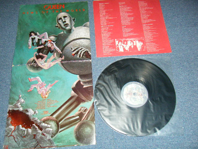 画像1: QUEEN - NEWS OF THE WORLD (With CUSTOM INNER(Matrix #A)6E-112 A-1 SRC  NICK W B)6E-112 B SRC) "SRC / SPECIALTY Press in Olyphant, Pennsylvania" (Ex++/MINT- Looks:Ex+++) / 1977 US AMERICA ORIGINAL "Original BUTTERFLY Label" Used LP 