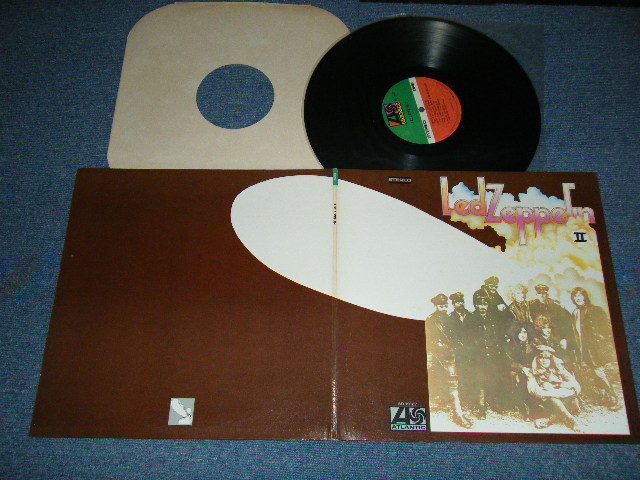 画像1: LED ZEPPELIN - II (Marrix #A)ST-A-691671 Z B-14604-Z + SLM Δ1977 B) ST-A-691672-Z B-14605 X SLM Δ1977-X ) "AR/ALLIED RECORD COMPANY Press in L.A. in CA" (MINT-/MINT-) / 1977 Version US AMERICA REISSUE Used LP  