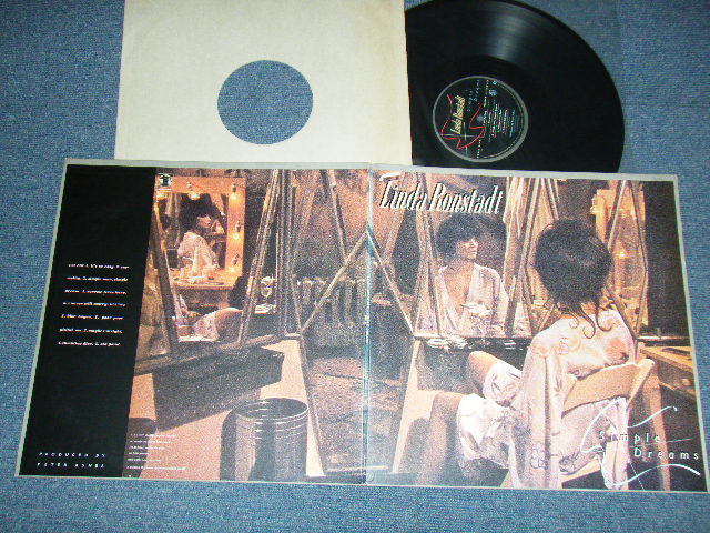 画像1: LINDA RONSTADT - SIMPLE DREAMS ( Matrix # A)6E-104 A-5 PRC TML-M 1-1 A)6E-104 B-6 PRC 11-1TML-M) "PRC Press in RICHIMOND in INDIANA" (Ex+++/MINT-) / 1977 US AMERICA ORIGINAL Used LP
