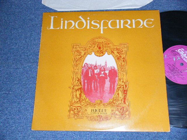 画像1: LINDISFARNE -  NICELY OUT OF TUNE (Matrix # A)CAS-1025 1-U 1 CG  B)CAS-1025 1-U 1 H) (Ex+++/Ex+++ Looks:Ex++)  / 1970 UK ENGLAND ORIGINAL "PINK LABEL  Used LP 