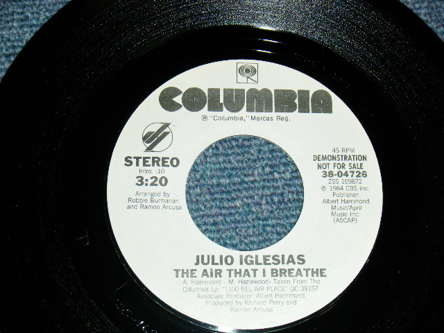 画像4: JULIO IGLESIAS With BEACH BOYS - THE AIR THAT I BREATHE (MINT-/MINT) / 1984 US AMERICA ORIGINAL "PROMO ONLY SAME FLIP ST-ST" Used 7" 45rpm Single With PICTURE SLEEVE