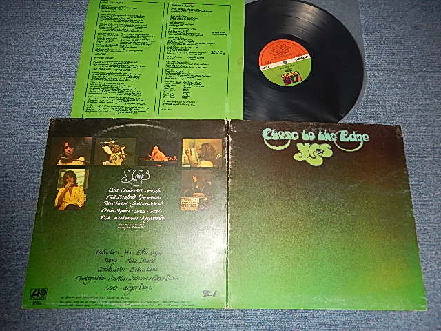 画像1: YES - CLOSE TO THE EDGE (With CUSTOM INNER SLEEVE) (Matrix #A3  B)B3(?)) (Ex/Ex+++) / 1972 UK ENGLAND ORIGINAL Used LP 