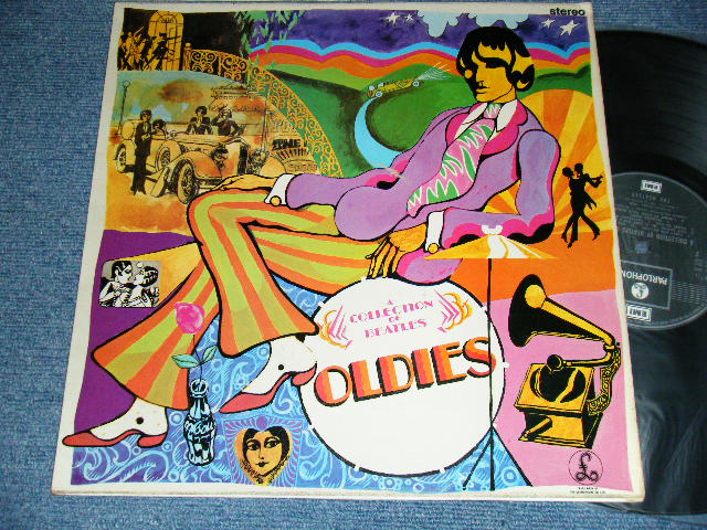 画像1: THE BEATLES - A COLLECTION OF BEATLES OLDIES (Matrix #A)YEX 619-21B 04258A 7016A B)7021 B 04258 B21C M6 288217)  (Ex++/Ex+++) / 1970's UK ENGLAND REISSUE "2 x EMI White PARLOPHONE Label" Used LP