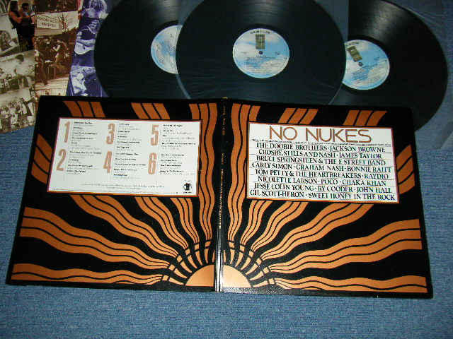 画像1: v.a. Various Artists - No Nukes : The Muse Concerts For A Non-Nuclear Future (Ex+++/MINT-) / 1979 US AMERICA ORIGINAL Used 3-LP 