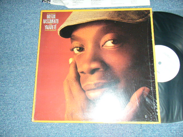 画像1: MILTON NASCIMENTO - YAUARETE : Yauaretê (With CUSTOM INNER)(MINT-/MINT-)  / 1987 US AMERICA ORIGINAL"TEST PRSS???"  Used LP
