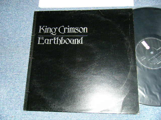 画像1: KING CRIMSON - EARTHBOUND (NO BLACK INNER SLEEVE) (Matrix #A) HELP-6 A-1U 3 M B) HELP-6 B-1U 1 M) (Ex++/Ec+++ Looks:Ex+) / 1972 UK ENGLAND ORIGINAL 1st PRESS "BLACK with PINK 'i' LABEL" LP 