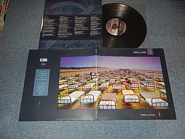 画像1: PINK FLOYD - A MOMENTARY LAPSE OF REASONS (With CUSTOM INNER SLEEVE) (Matrix #A)EMD-1003 A-3U-1-2-21 B)EMD-1003 B-3U-1-1-1  1 ) (Ex++/Ex+++ B-1:Ex) /1987 UK ENGLAND ORIGINAL Used LP 