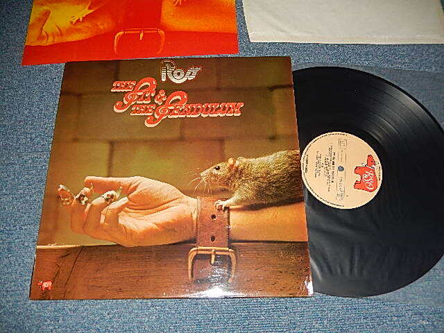 画像1: ROSS - THE PIT & THE PENDULUM(With INSERTS)  (MINT-/MINT-) / 1974 UK ENGLAND ORIGINAL Used LP
