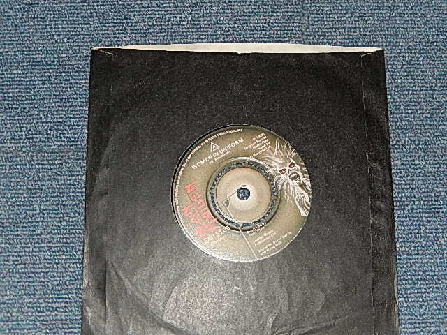 画像1: IRON MAIDEN - A)WOMEN IN UNIFORM  B)INVASION (MINT-/MINT-) / 1980 UK ENGLAND ORIGINAL Used 7" Single  