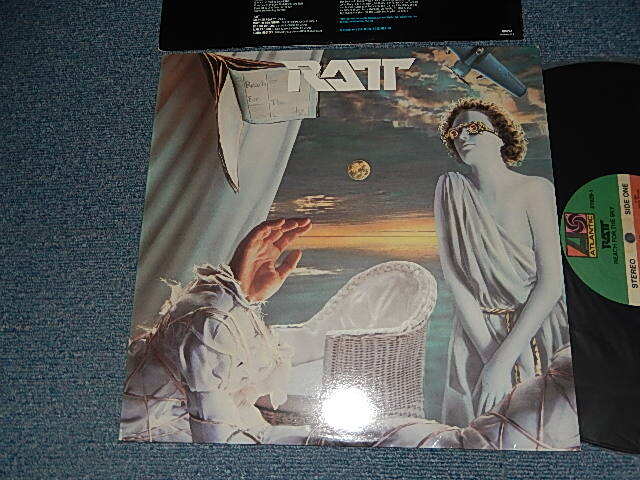 画像1: RATT - REACH FOR THE SKY (With CUSTOM INNER SLEEVE) (Matrix # A)STA 887189 B DMM SP2-3 SPAR STERLING TJ 423020 B-33431 B DMM B)STA 887189 A DMM SPAR STERLING TJ SP2-4 23040-x O -B33431 B-DMM)  "AR/ALLES Press in L.A. CA") (MINT-/MINT-) / 1988 US AMERICA ORIGINAL Used LP