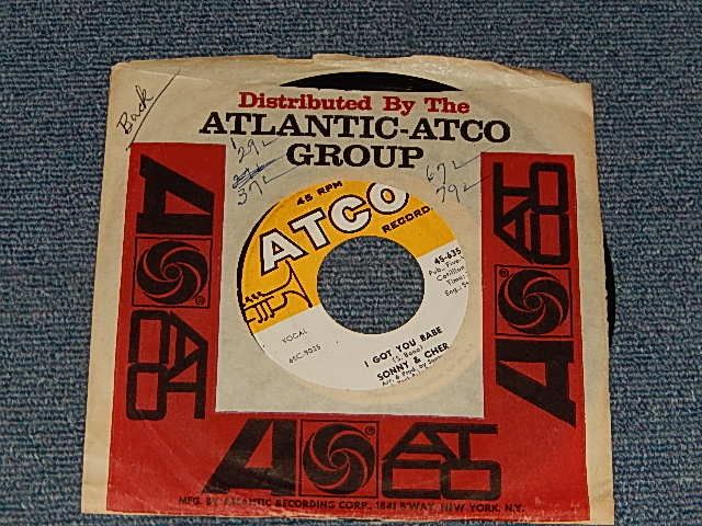 画像1: SONNY & CHER - A) I GOT YOU BABE   B) IT'S GONNA RAIN (Ex+++/Ex+++) / 1967 US AMERICA ORIGINAL Used 7"  