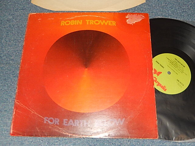 画像1: ROBIN TROWER - FOR EARTH BELOW (VG++, Ex/Ex++ TEAR) / 1975 UK ENGLAND ORIGINAL Used LP
