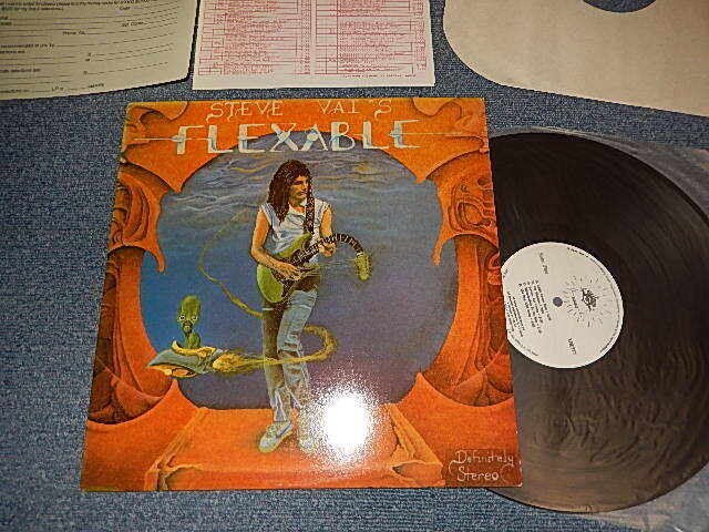 画像1: STEVE VAI - FLEX-ABLE (With FLYER)  (MINT-/MINT-) / 1984 US AMERICA ORIGINAL "3rd COVER" "WHITE LABEL  round logo" Used LP