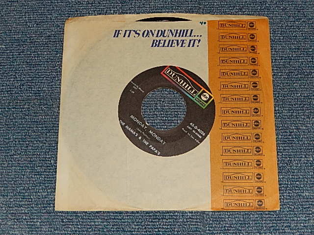 画像1: The MAMAS & The PAPAS - A) MONDAY, MONDAY   B)GOT A FEELIN' (Ex++/Ex+) / 1966 US AMERICA ORIGINAL Used 7" Single