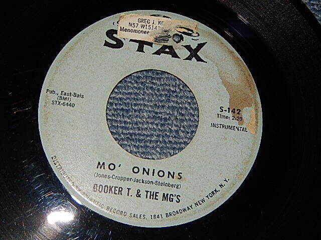画像1: BOOKER T. and THE MG'S - A)MO' ONION   B)TIC-TAC-TOE (Ex++/VG+++ Looks:VG+) / 1963 US AMERICA ORIGINAL  Used 7" 45rpm Single  