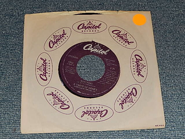 画像1: A TASTE OF HONEY - A) SUKIYAKI    B) BDON'T YOU LEAD ME ON (Ex+++/Ex+++) / 1980 US AMERICA ORIGINAL Used 7"45 Single