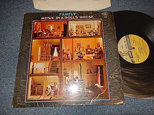画像1: FAMILY - MUSIC IN DOLL'S HOUSE (DEBUT ALBUM)  (Ex++/Ex++ A-2,3,6:VG+++, Ex++ Looks:Ex) / 1968 UK ENGLAND ORIGINAL wMULTI-COLOR Label" Used LP 