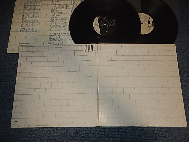 画像1: PINK FLOYD - THE WALL (With CUSTOM INNER SLEEVE) (Matrix #A)PAL-36184-1BH TML-S B)PBL-36184-1DE TML-M C)PAL-36185-1CK TML-S D)PBL-36185-1BE TML-S) (Ex+++/Ex+++) / 1980 Version US AMERICA RE-Press REISSUE Used 2-LP 
