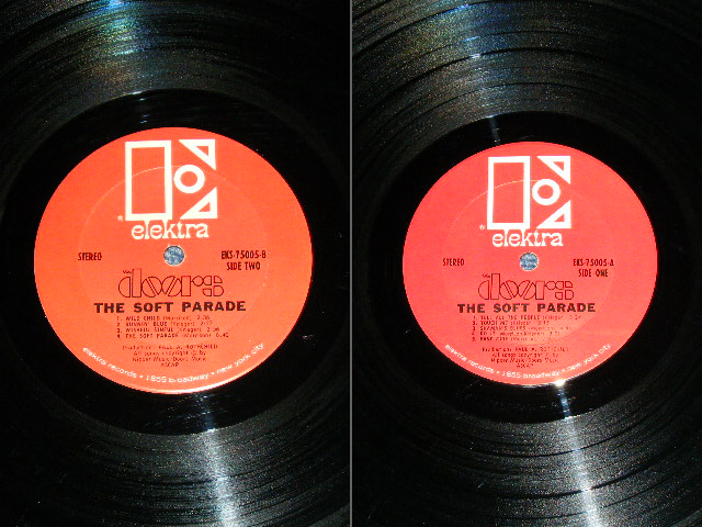 画像: THE DOORS - THE SOFT PARADE ( Matrix # A-1 CTH / B-2 CTH ) ( With SONG TITLE STICKER )(RED Label ) ( Ex/Ex+++) (With GLOSSY ORIGINAL INNER SLEEVE ) / 1968 US Original "1st Press RED Label with Large Stylized E on TOP" "1855 CREDIT at Bottom Label" Used STEREO LP 