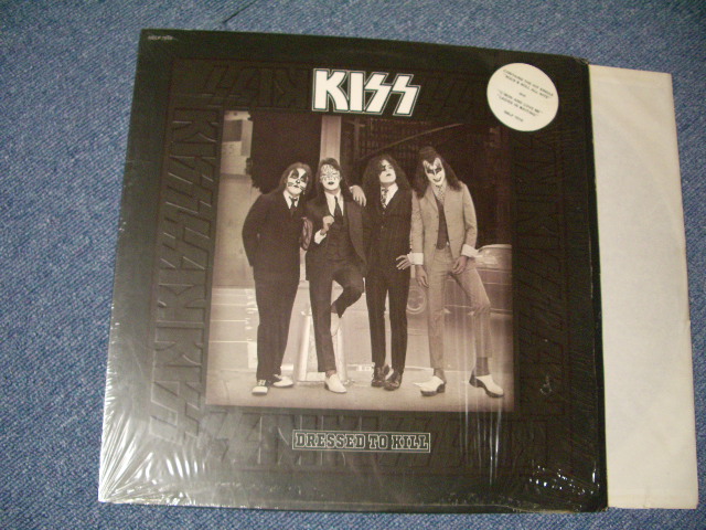 画像1:  KISS - DRESSED TO KILL (MINT-/MINT-)  / 1976 Version US AMERICA ORIGINAL 1st PRESS "EMBOSS JACKET"  2nd Press "BLACK PRINTED Label" Used LP 