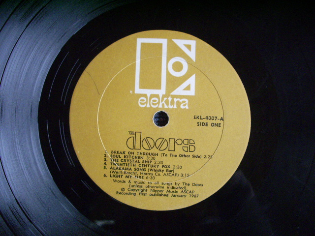 画像: THE DOORS - THE DOORS ( DEBUT ALBUM: Ex+/VG+++)   MONO STICKER ON FRONT )  /  1967 US ORIGINAL MONO Used LP 