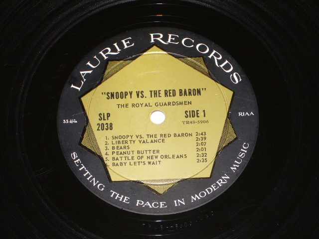 画像: THE ROYAL GUARDSMEN - SNOOPY YS. THE RED BARON (NEW)  / EUROPE REISSUE / COUNTERFIT "BRAND NEW" LP