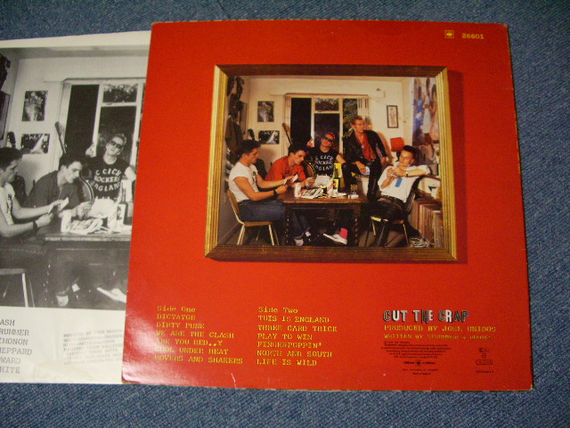 画像: The CLASH  - CUT THE CRAP( ORANGE Title Box on Front ) / UK ORIGINAL LP 