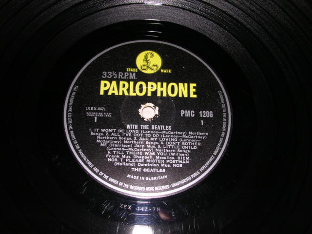 画像: THE BEATLES - WITH THE BEATLES ( MATRIX NUMBER  5N & 5N : "GOTTA HOLD" Regular Credit on BACK COVER  ) / UK YELLOW PARLOPHONE ORIGINAL MONO LP