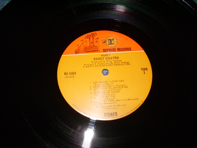 画像: NANCY SINATRA - NANCY (MINT-/MINT- STILL IN SHRINK, EDSP) / 1969 US AMERICA  ORIGINAL "TWO COLOR Label" Used LP 