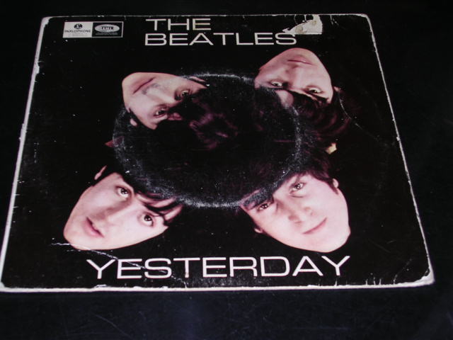 画像1: THE BEATLES - YESTERDAY  / 1960s AUSTRALIA  ORIGINAL 7"EP With PICTUER SLEEVE
