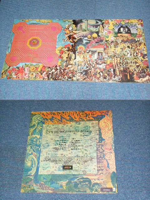 画像:  THE ROLLING STONES - THEIR SATANIC MAJESTIES REQUEST (Matrix #A)ZAL-8126-T2-4K B)ZAL-8127-T2-7K)(Ex+++/MINT-) /1969 Version UK ENGLAND "3-D COVER"2nd Press "Boxed DECCA Label" STEREO Used LP 