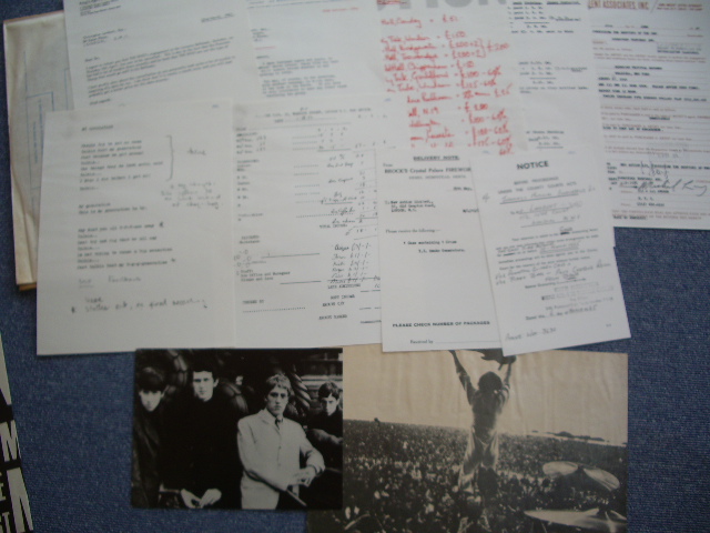 画像: THE WHO  -  LIVE AT LEEDS / RED TEXT VERSION ( With 12 INSERTS Included POSTER ) / 1970 ORIGINAL LP 