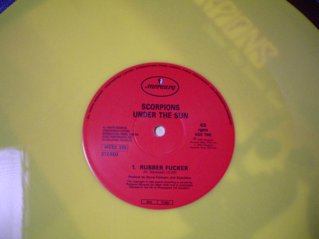 画像: SCORPIONS - UNDER THE SAME SUN  /  1993 UK ORIGINAL YELLOW WAX(VINYL)12"