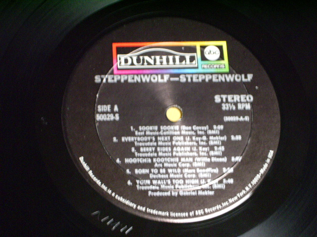 画像: STEPPENWOLF - 1st Debut Album STEPPENWOLF ( 2nd Press With TITLE COVER Front Cover )  (Ex+/Ex+++ ) / 1968 US ORIGINAL " 2nd Press With TITLE COVER Front Cover" Used  LP 